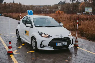 Szkoła Jazdy Bydgoszcz | SzkolaJazdyAutoPlus | WYSOKA ZDAWALNOŚĆ | Kurs Prawa Jazdy w Bydgoszczy | Nauka jazdy | Prawko